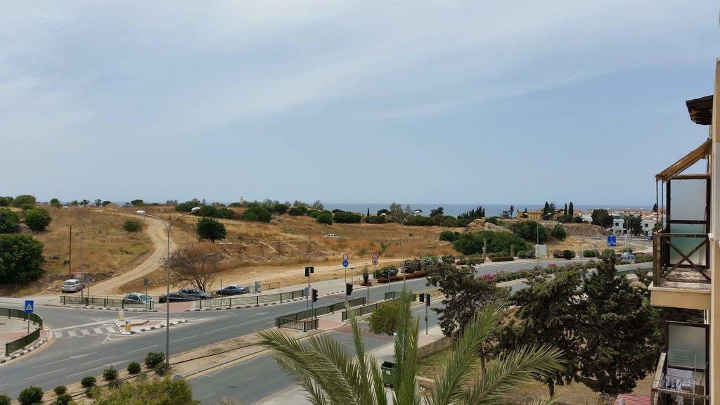 Adonis Apartment Paphos Esterno foto